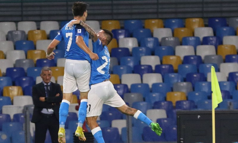 Barišić skrivio kazneni udarac, Napoli tek s igračem više slomio Rangerse