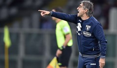 Jurićev i Vlašićev Torino s igračem manje izbacio Milan na San Siru iz Kupa
