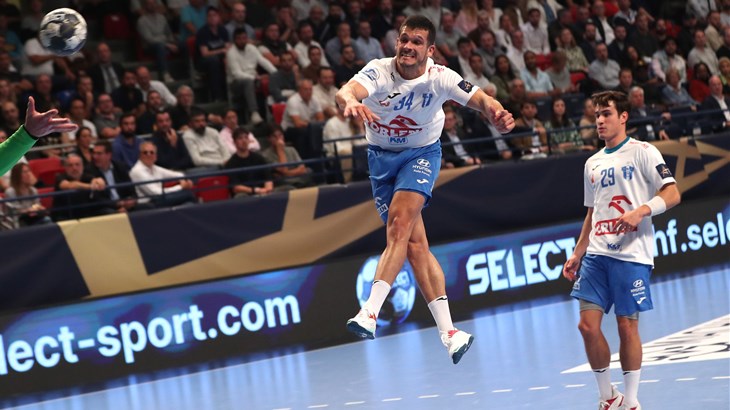 Kielce u raspucavanju sa sedam metara do trofeja pobjednika Superkupa