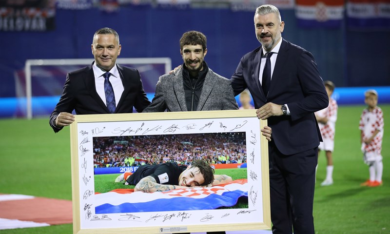 Vrsaljko dobio ovacije na Maksimiru na oproštaju od reprezentativnog dresa