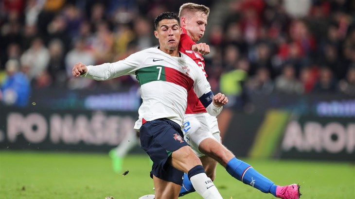 Portugal preskočio Španjolsku prije odluke u zadnjem kolu, Mitrović pomeo Šveđane