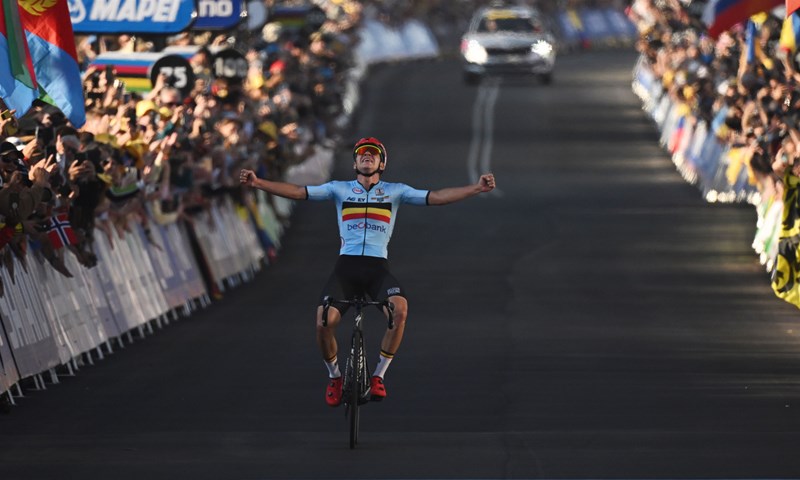Evenepoel dominacijom postao najmlađi svjetski biciklistički prvak u zadnjih 29 godina