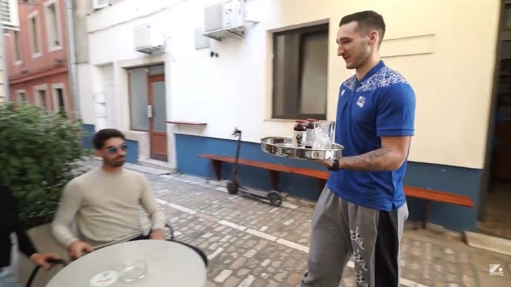 [FANATIK] Košarkaši Zadra postali konobar i trafikant, pretplate su u prodaji