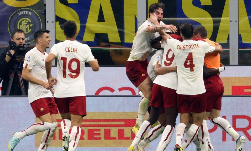 Milan dominirao pa ispustio pobjedu protiv Rome
