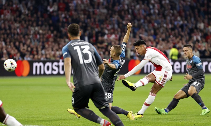 Katastrofa Ajaxa u Amsterdamu protiv Napolija, Liverpool sredio Rangerse