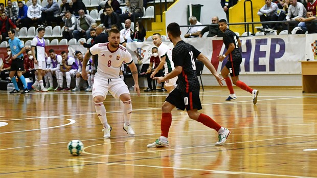 Hrvatska reprezentacija u futsalu neporažena u Mađarskoj, Perić pogodio za bod