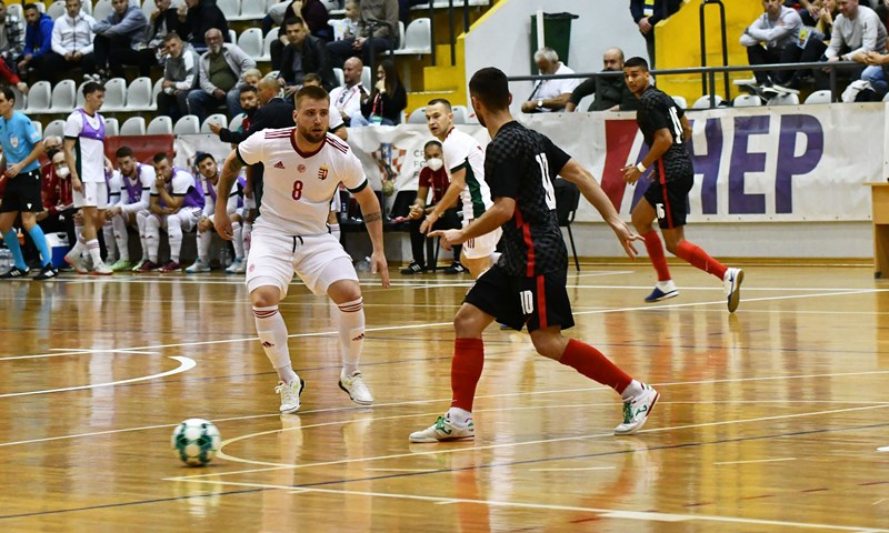 Hrvatska reprezentacija u futsalu neporažena u Mađarskoj, Perić pogodio za bod