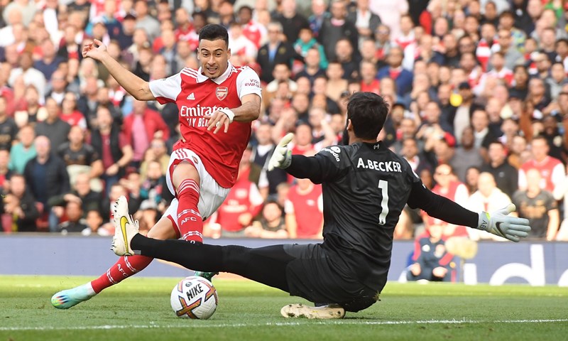 Arsenal utrku za titulom prvaka nastavlja na teškom gostovanju na Anfieldu