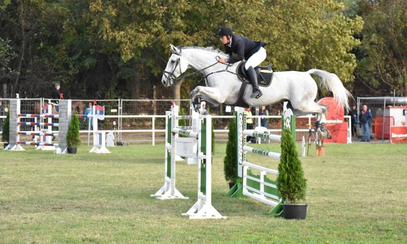 Na zagrebačkom hipodromu održan Zagreb Open, natjecanje u preponskom jahanju i eventingu