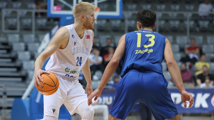 Zadar pobjednički promarširao kroz Sinj