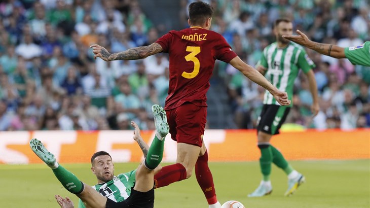 Mourinho dobio bitku sa Stankovićem, Pongračić i Bistrović uzeli bod protiv Fiorentine