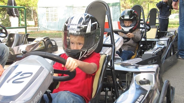 Karting slalom probija led u Našicama