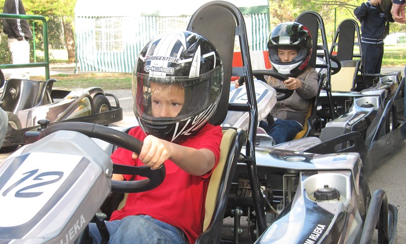 Karting slalom probija led u Našicama