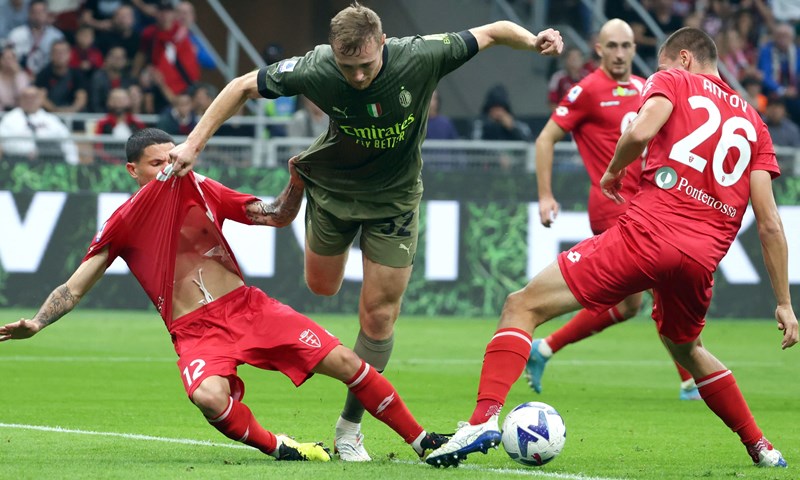 Milan raspucan uoči dolaska na Maksimir, Rossoneri visoko svladali Monzu