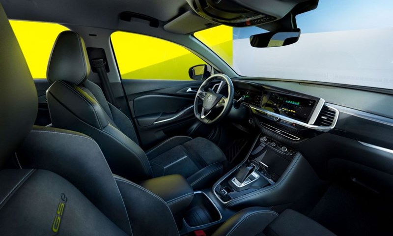 Prve slike novog Opel Grandlanda GSe: SUV visokih performansi