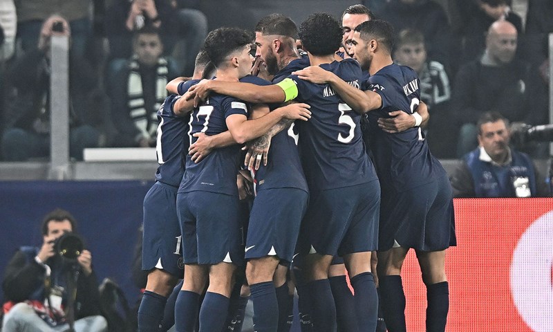PSG tek u zadnjih deset minuta osigurao pobjedu protiv Lorienta