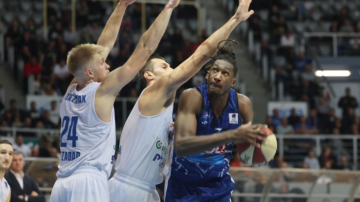 Budućnost u nevjerojatnoj završnici odnijela pobjedu iz Zadra