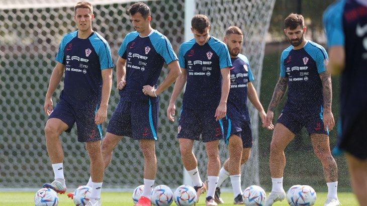 Ozljeda je prošlost: Livaja odradio trening s ostatkom reprezentacije