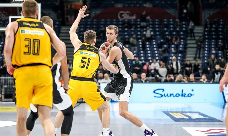 Split nije izdržao u Beogradu, Partizan pobjegao u drugom poluvremenu