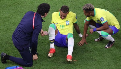 Neymar odradio prve minute na travnjaku nakon više od godinu dana