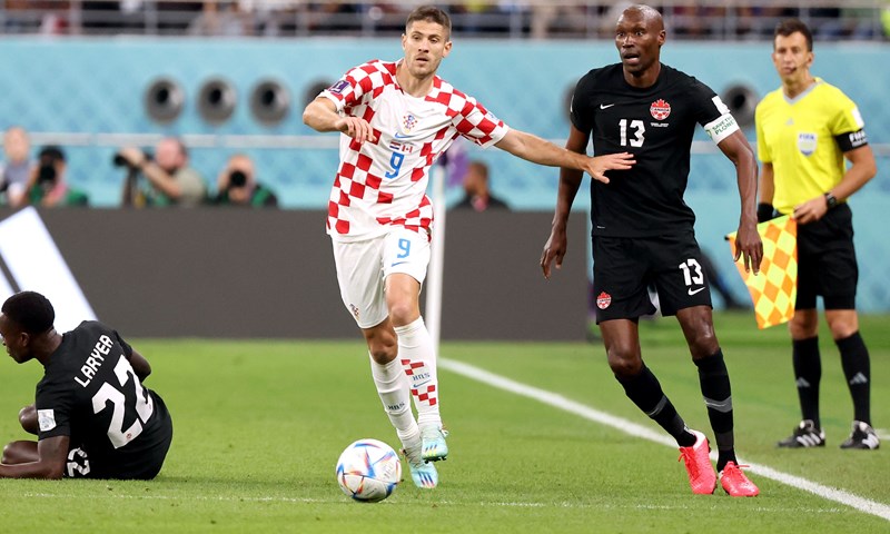 Kramarić uhvatio Darija Srnu, gol ispred je Luka Modrić