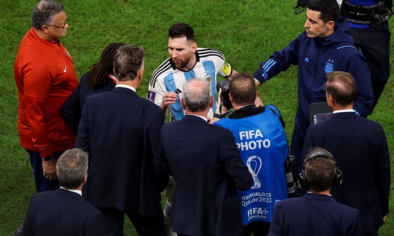 Van Gaal: 'Sve je bilo namješteno da Messi osvoji titulu svjetskog prvaka', Van Dijk: 'Ne slažem se'