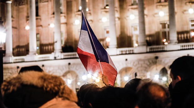 Francuzi ipak dobili spektakularan doček na pariškom trgu