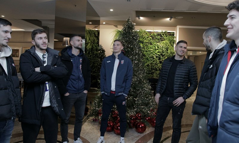 Okupila se hrvatska rukometna reprezentacija, priključeni i Kraljević i Sirotić