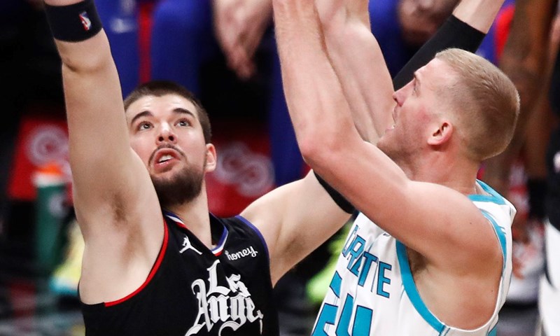 Sjajni Zubac predvodio Clipperse u gostujućoj pobjedi kod Toronto Raptorsa
