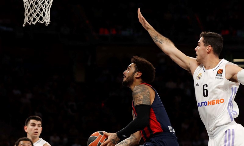 Hezonja i Žižić skromni u porazima, Efes zabio jedan koš iz igre u zadnjoj četvrtini