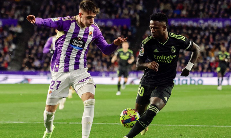 Benzemini golovi odveli Real Madrid do pobjede u Valladolidu, Modrić sudjelovao kod gola