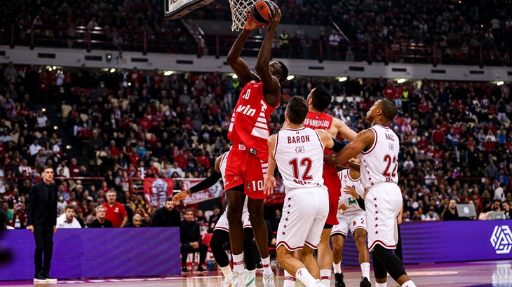 Užasna večer Maccabija u Madridu, Zvezda slavila u Valenciji, Žižić skroman u pobjedi Efesa