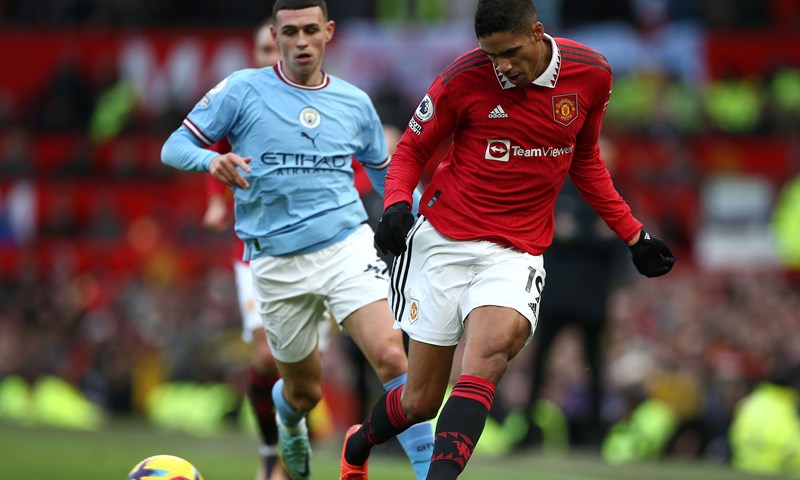 Kontroverzna sudačka odluka pogurala Manchester United do pobjede u gradskom derbiju
