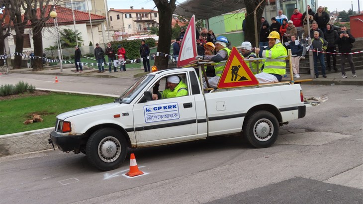 12. Rally maškaranih oktanaca: Od Halubja do Liburnije pod maskom na očima i kotačima