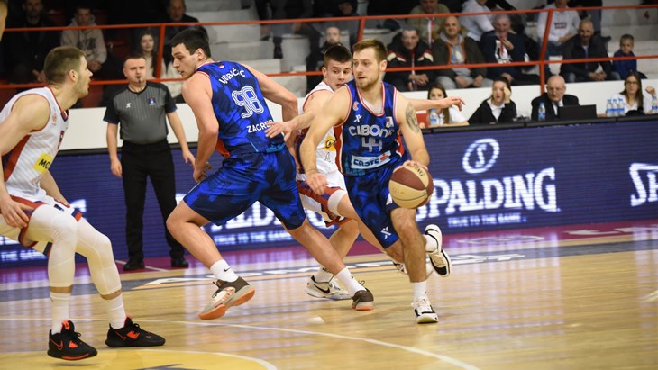 Borac sa sedam igrača bio na korak do pobjede, Smajlagić zabio za slavlje Cibone