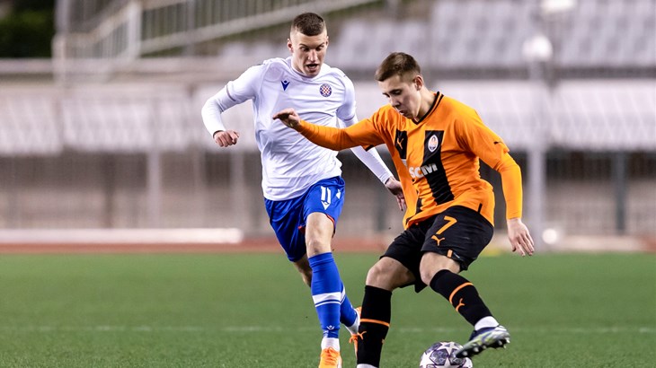 Sjajni lob Vuškovića presudio, Hajdukovi juniori u osmini finala Lige prvaka!