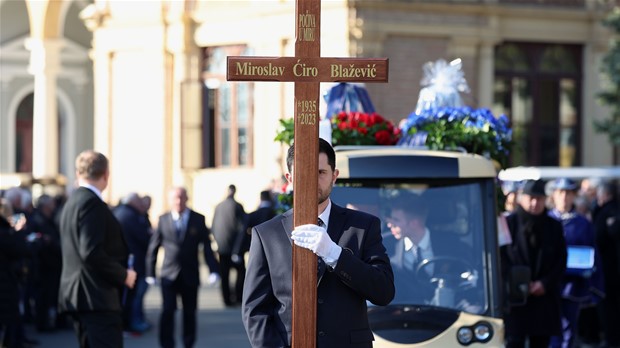 Ćiro Blažević pokopan u Aleji velikana na Mirogoju