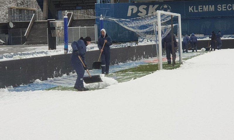 Snijeg prekrio Maksimir i Gradski vrt, Osječani pozivaju navijače u pomoć