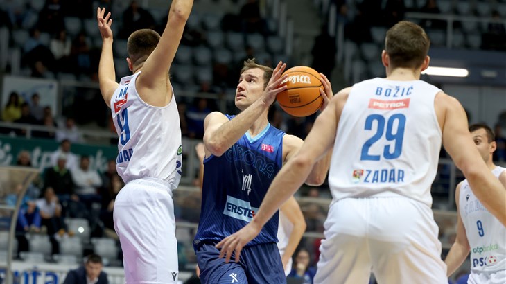 Zadar lakoćom do pobjede protiv Cibone, triple-double Luke Božića