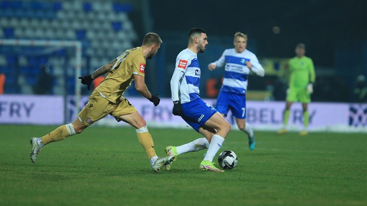 UEFA žestoko kaznila Osijek i Rijeku, prijeti i izbacivanje iz europskih natjecanja