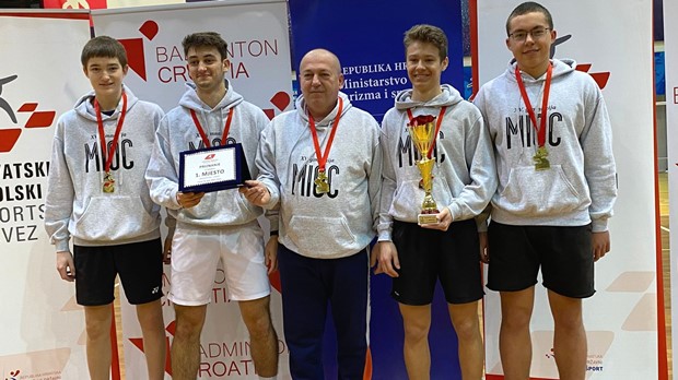 Državno prvenstvo u badmintonu: 'Volimo badminton – na livadi i u dvorani'