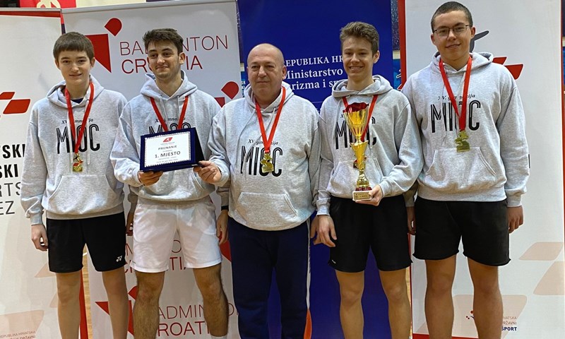 Državno prvenstvo u badmintonu: 'Volimo badminton – na livadi i u dvorani'