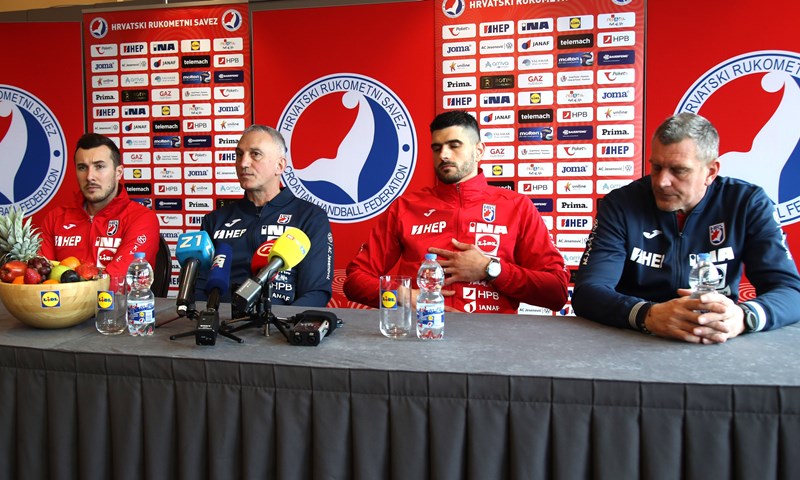 Ponosni povratnici Stepančić i Štrlek: 'Ne trebamo uživati u ljepoti, najvažnije je pobijediti'