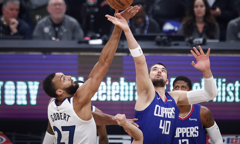 Rudy Gobert udario suigrača pa udaljen iz dvorane