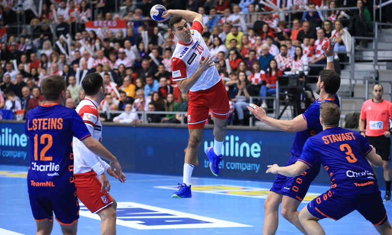Perkovac odredio sastav za Španjolsku, tri igrača sele na tribinu