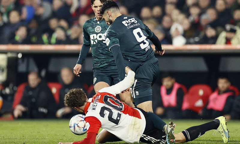 Šahtar se provukao u Varšavi, Feyenoord na svom terenu traži četvrtfinale