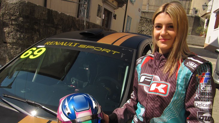 Pripreme za novu sezonu u punom jeku, Stefani Mogorović testirala NASCAR