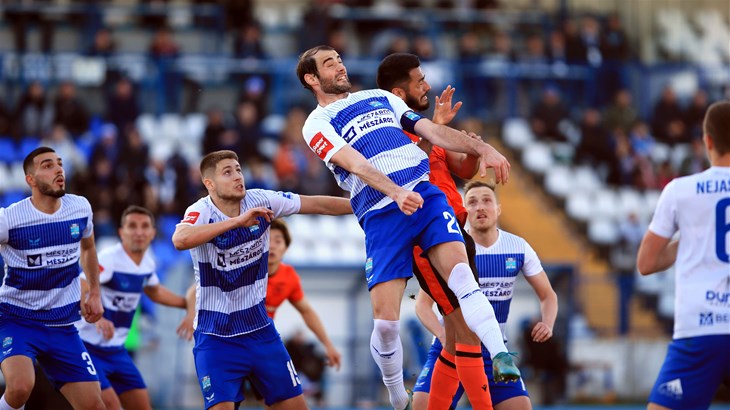 Osječka kriza traje i dalje, Šibenčanima bod u Gradskom vrtu, Rogić obranio kazneni udarac