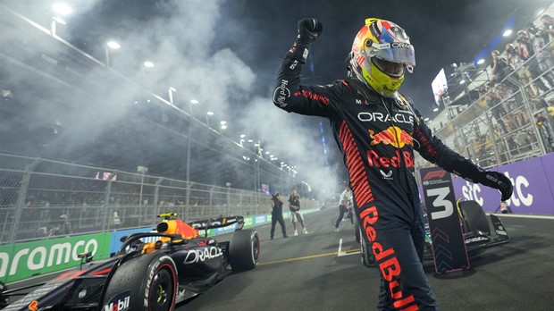 Sergio Perez odnio pobjedu u Saudijskoj Arabiji, Alonso zbog kazne ostao bez postolja