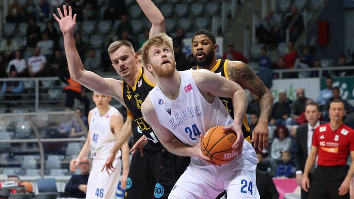 Shannon Shorter tricom u završnici donio Splitu pobjedu na Višnjiku